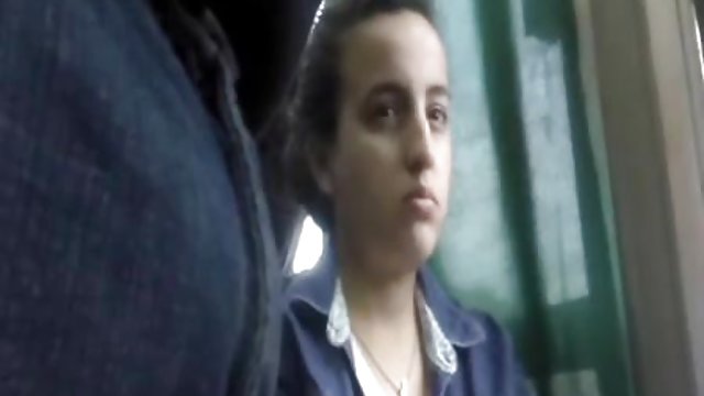 XXX بدون ثبت نام سه سگ لذتبخش سایتهای سکسی ایران مرد قوی را میبینند