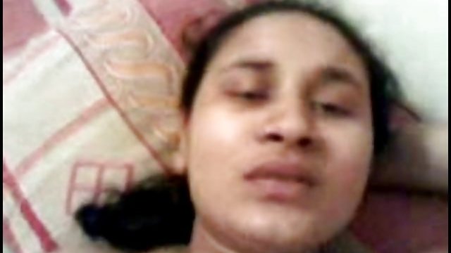 XXX بدون ثبت نام زنیکه کلیپ سکیی جوان نشسته روی میز کار خودسرانه با شور و شوق